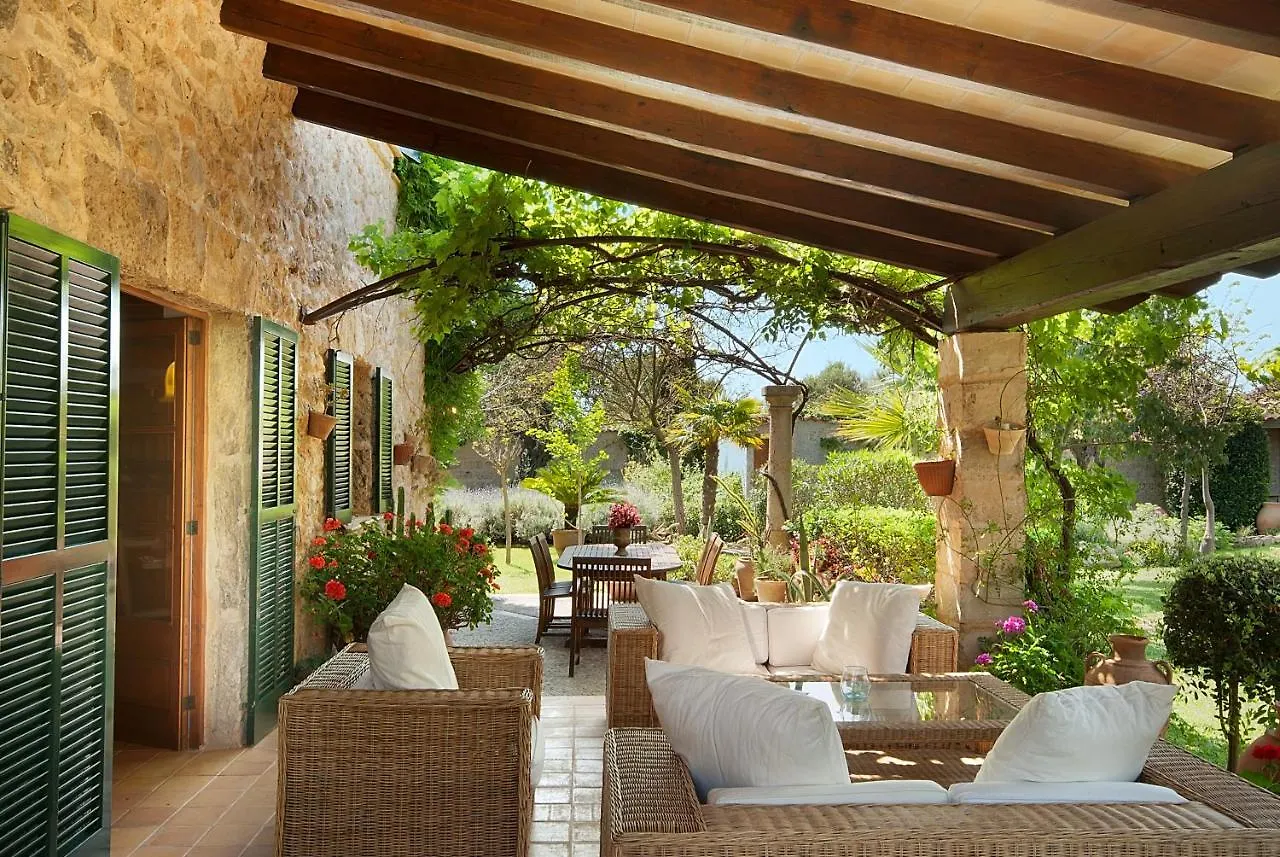 Can Mir Villa Port de Pollenca Spain